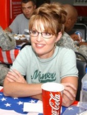 Sarah_Palin_Kuwait_13a1-304x399