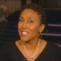 robin_roberts_x200