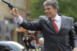 Rick-Perry-six-shooter-cropped-proto-custom_2
