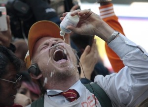 jimmy kimmel live's jake byrd chugs fake propofol