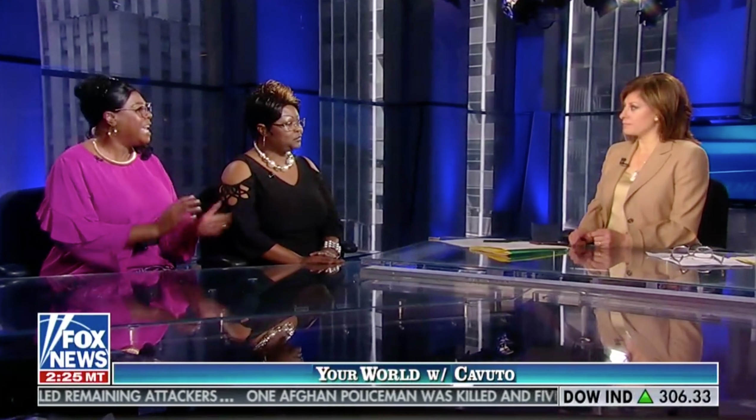 Tom Arnold Responds to Roseanne Barr's Character Being Killed Off on 'The  Conners' | Entertainment Tonight, image size:2542x1412