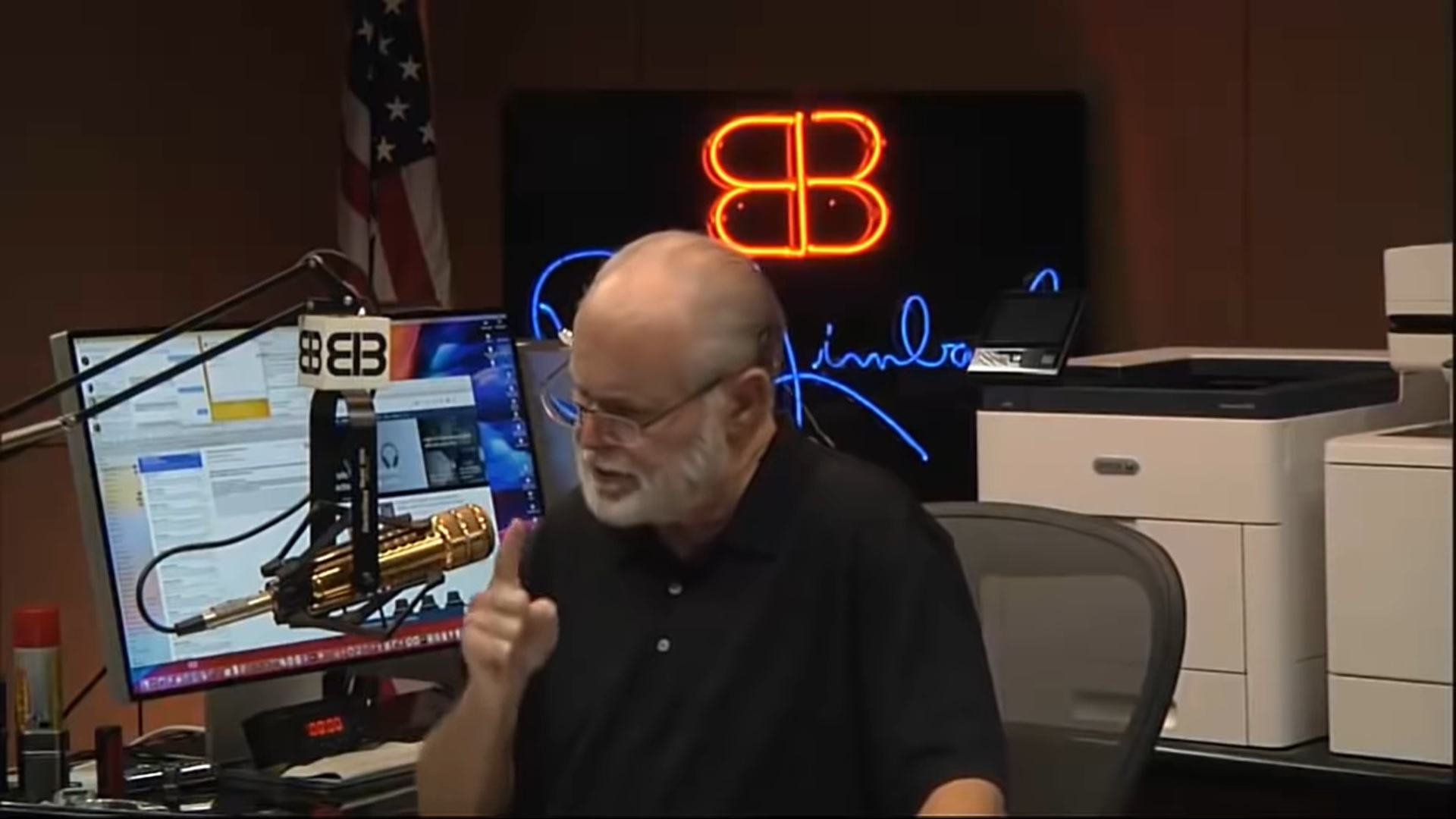 www.mediaite.com