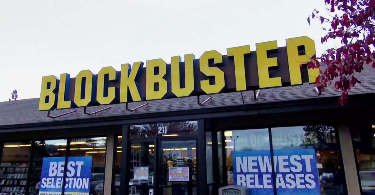 Hottest New AirBnB The World's Last Remaining Blockbuster