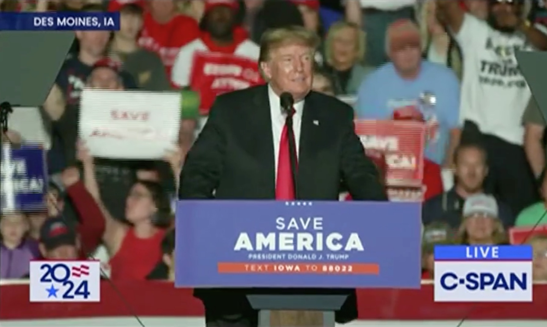 ‘Trump Considered Blanket Pardons for Jan. 6 Rioters’ Rprt