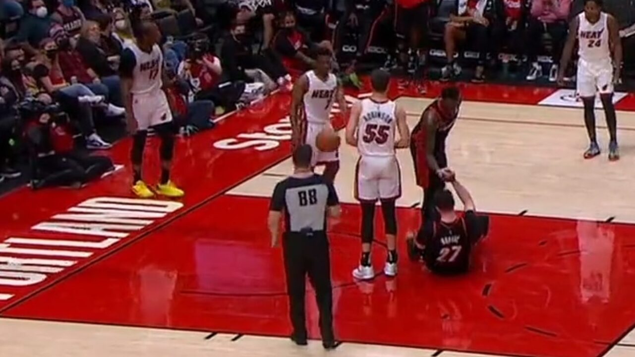 Kyle Lowry Ejected After Worst Technical Foul in NBA History
