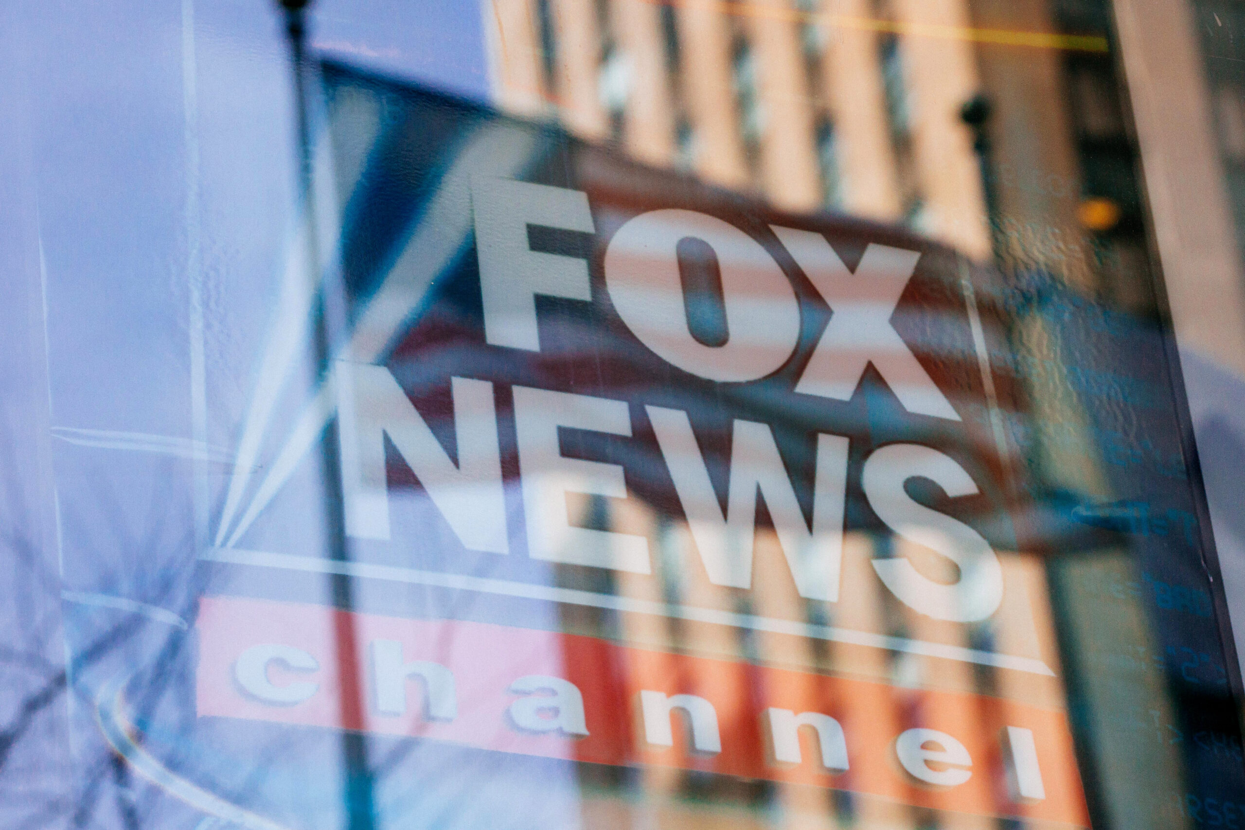 Fox Is Staying Network Signs MultiYear Deal With Verizon