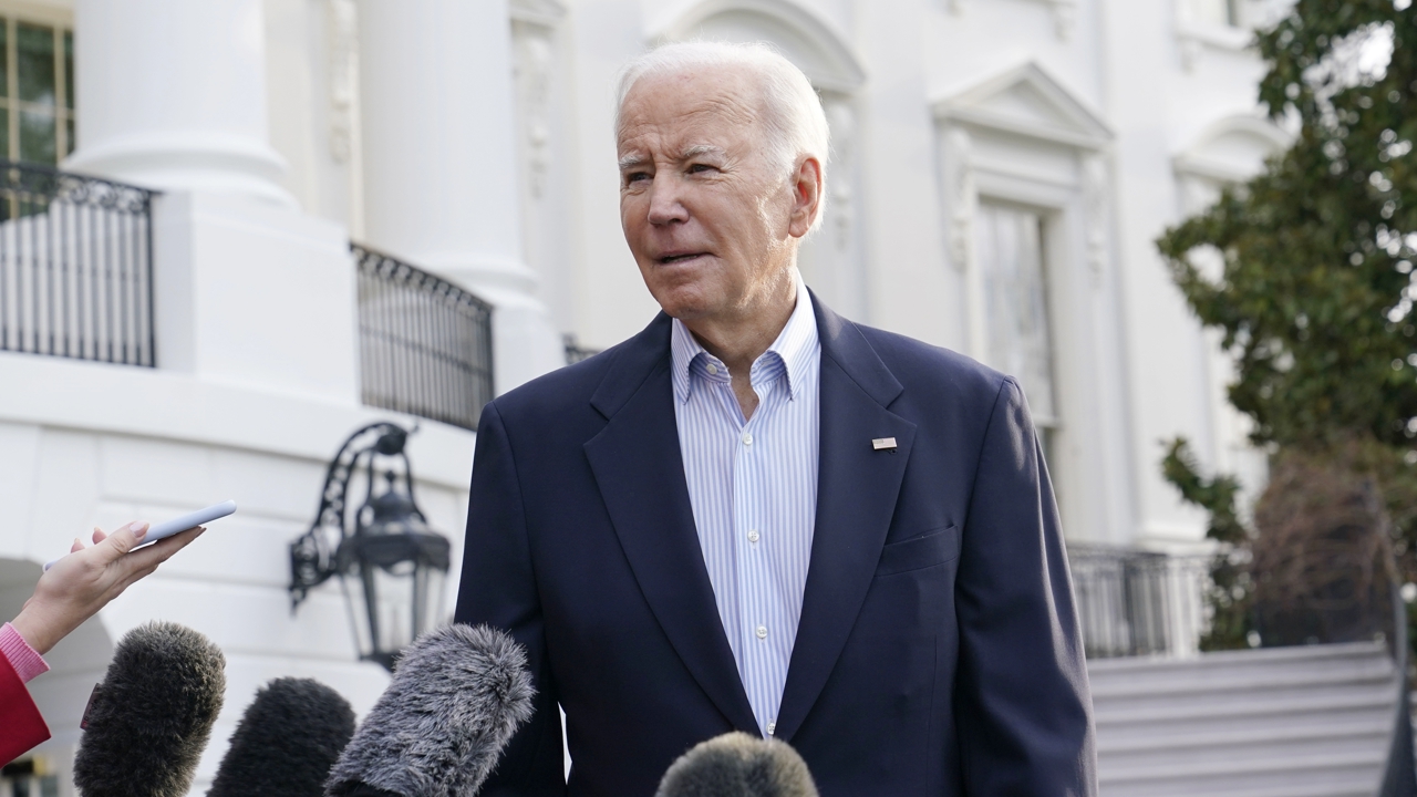 WATCH Reporters Bombard Biden With Questions About Trump Indictment