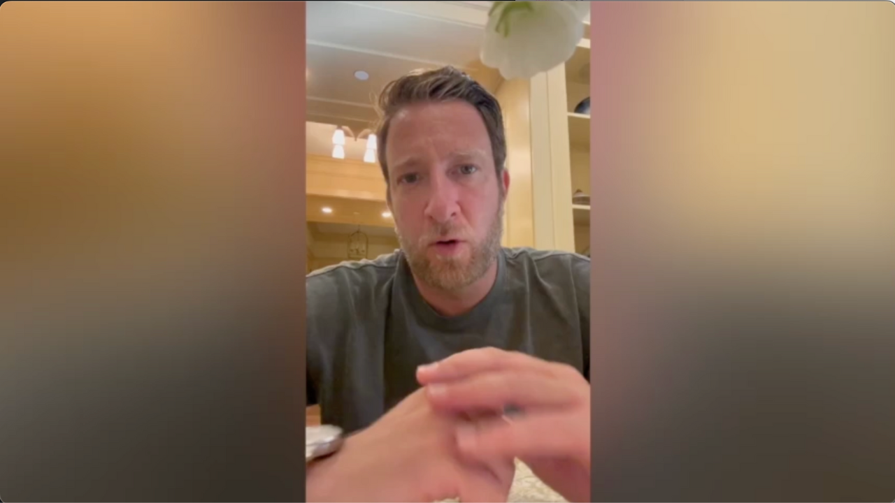 Barstool's Dave Portnoy ‘Leave the F*cking Pizzerias Alone'