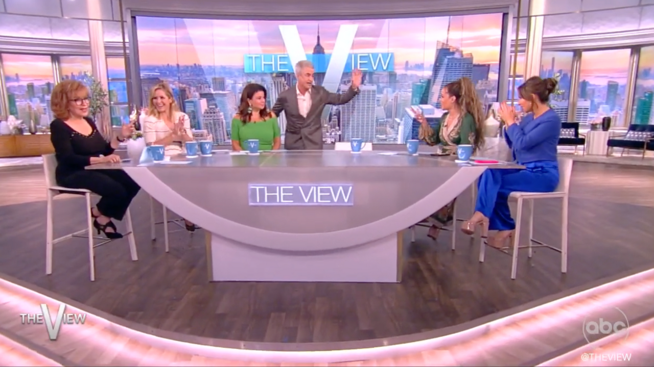Actor Walks Off Set of 'The View' For Writers Strike