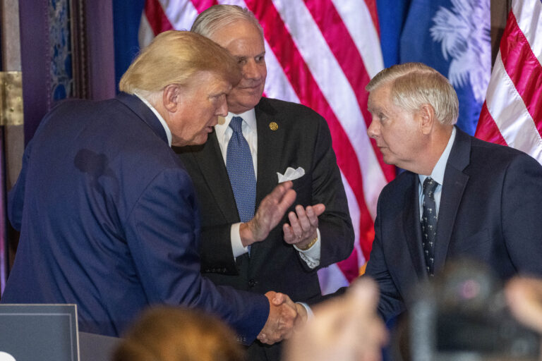 ‘Simply Brilliant!’ Lindsey Graham Gets Back in Line Just Days After Rare Skepticism of Trump on Iran Deal
