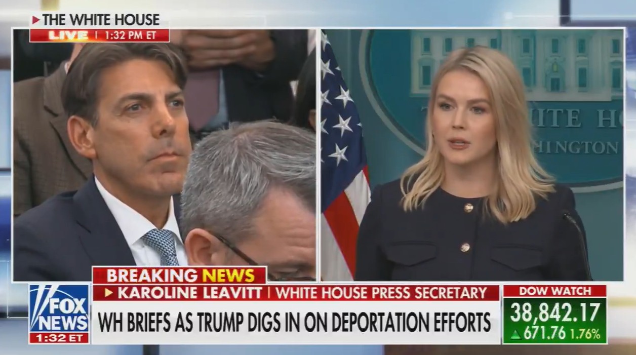 White House Spox Accuses Fed Policy of Being Partisan' While Brushing Off Question About Trump Attacks
