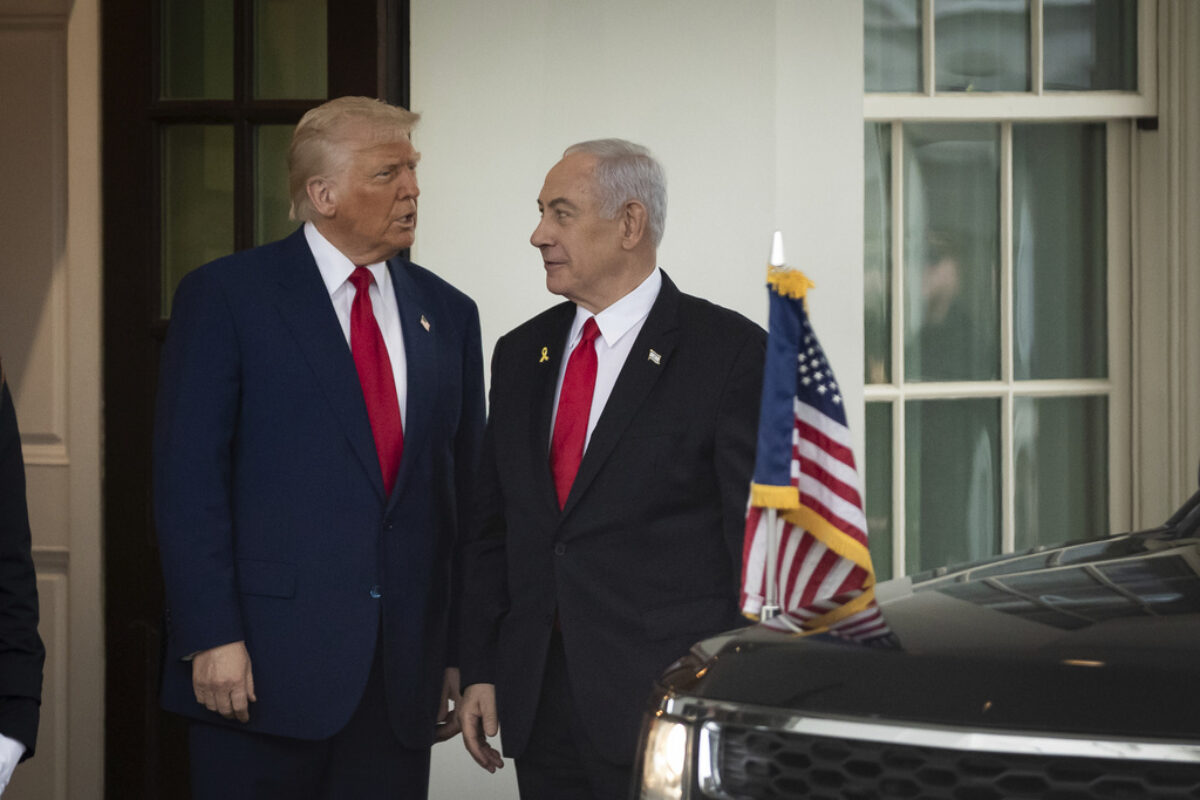 Iran Attacks Kuwait & Bahrain; US Strikes Qeshm Island Amid Tensions | Quick Digest