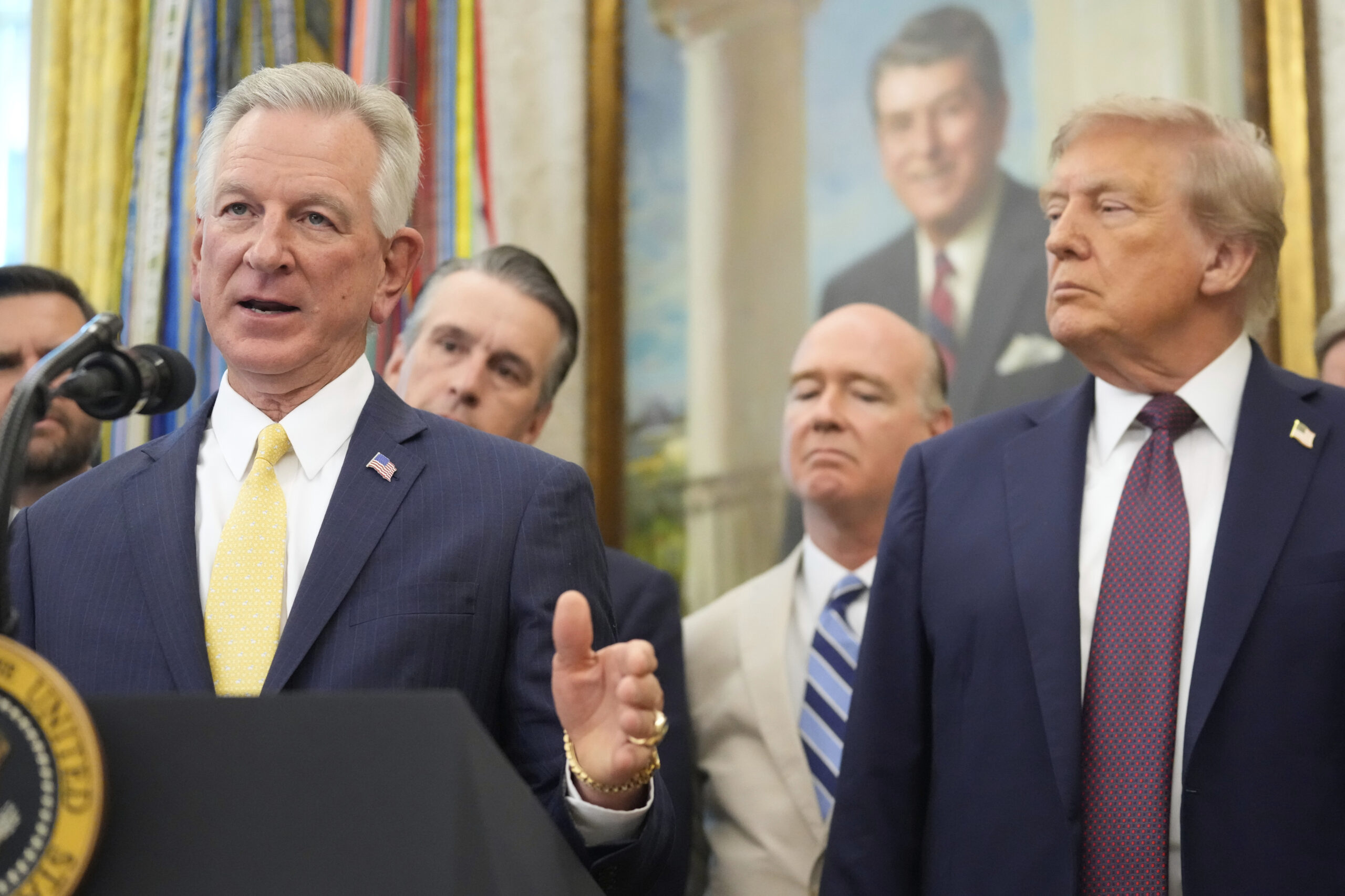 MAGA Diehard Senator Kneecaps the Idea of a Trump Family Political Dynasty