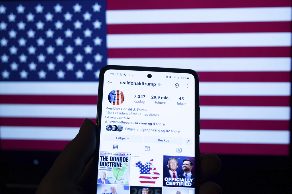 How to Save Democracyand JournalismAfter Algorithms Broke the Truth