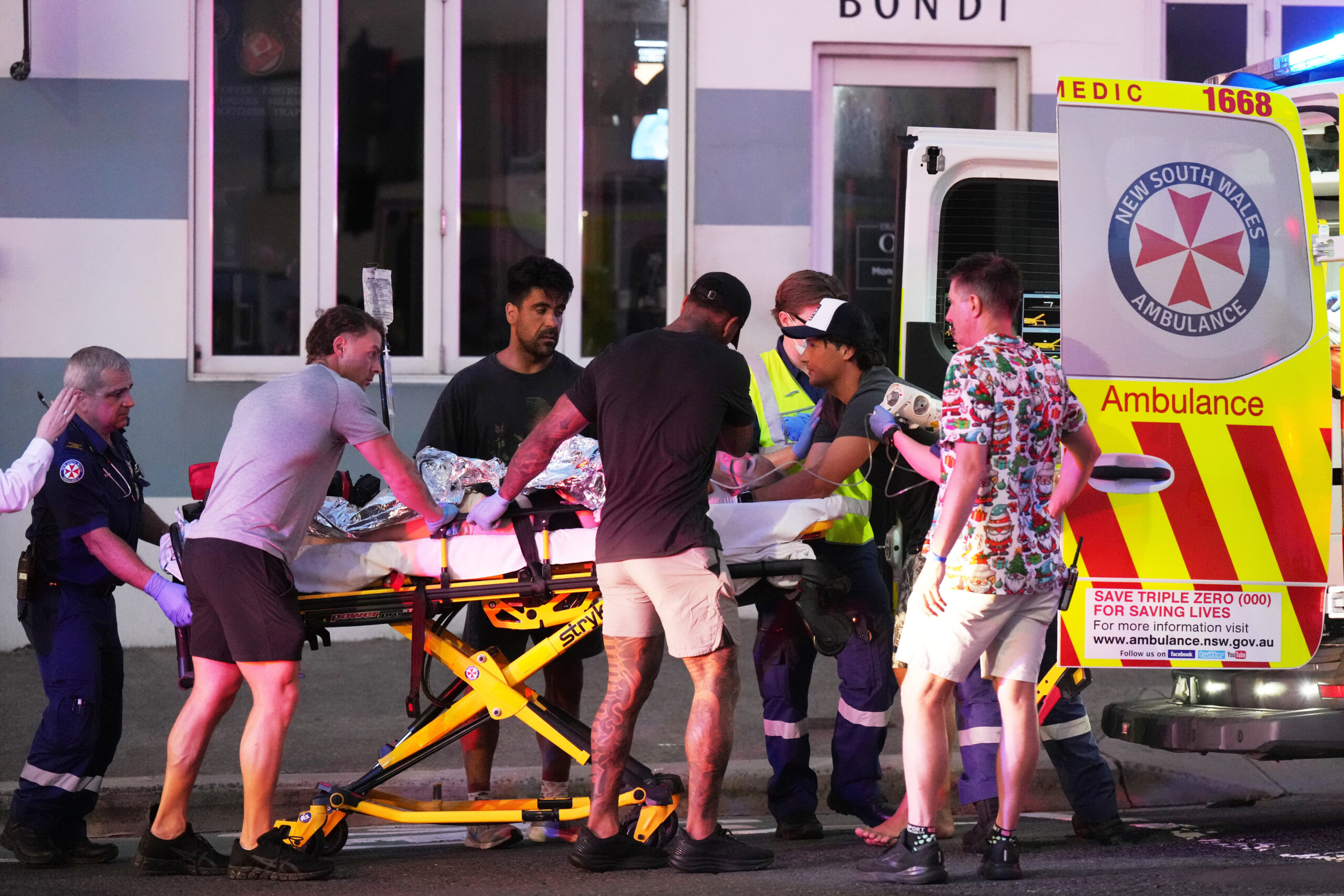 Bondi Beach Gunmen Also Threw Pipe Bombs Into Crowd, Officials Say