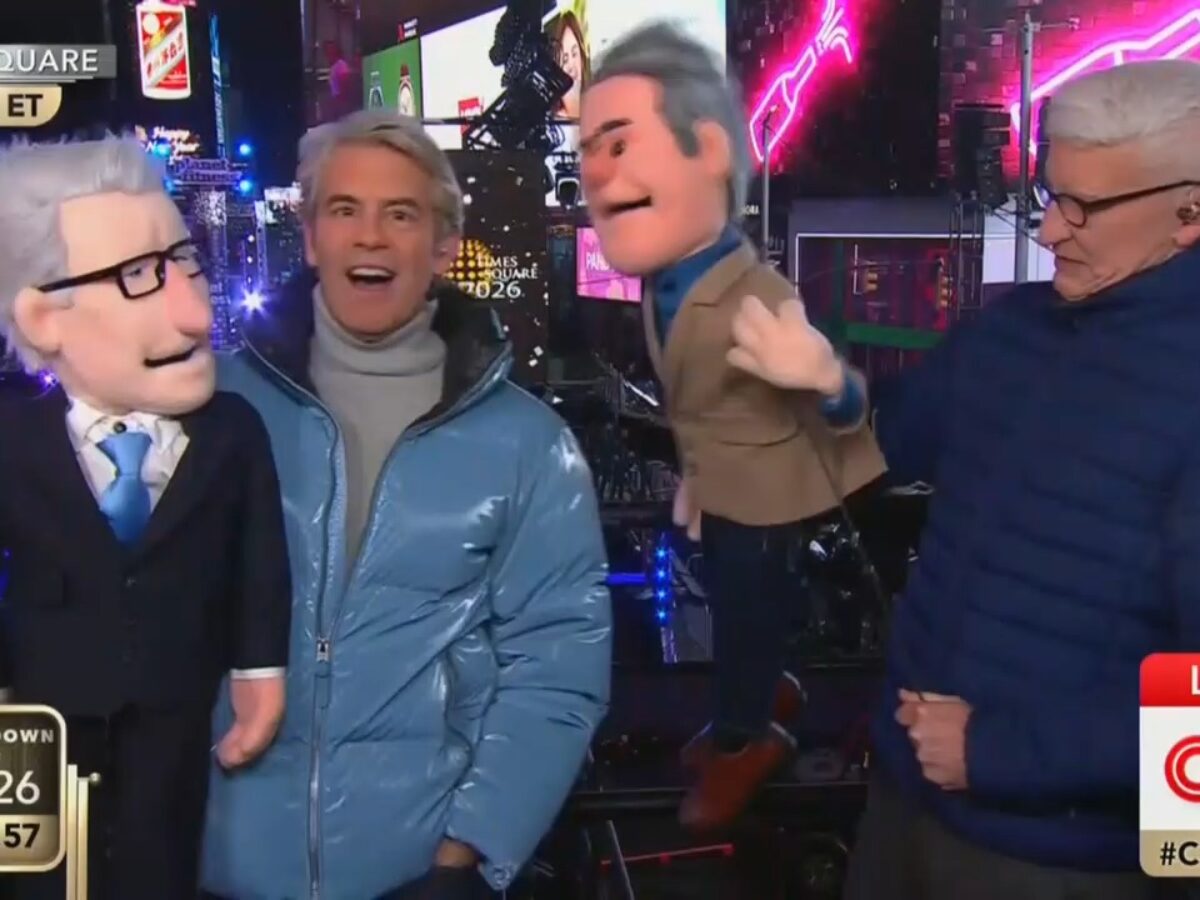 CNN's Anderson Cooper, Andy Cohen Struggle to Use Puppets