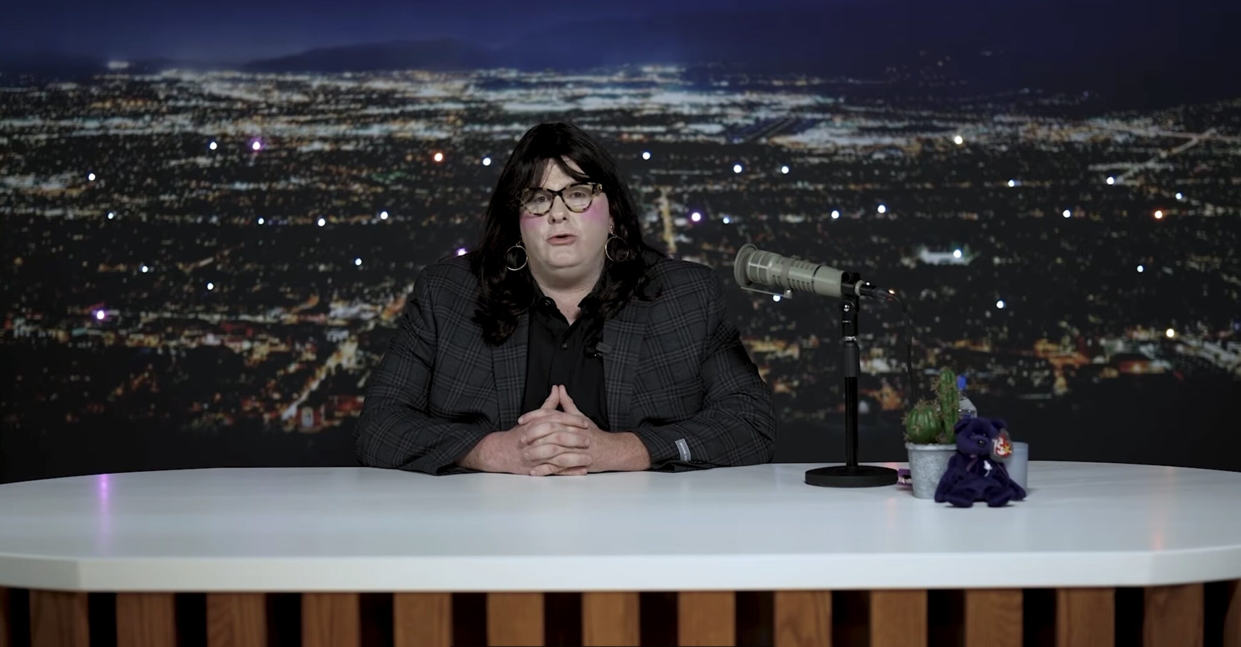 WATCH: Podcaster Tim Dillon Hilariously Roasts Bari Weiss With Drag Impersonation and Alleged Political Biases