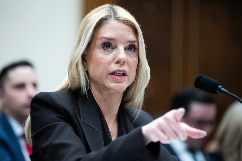 The Pam Bondi Hearing Sh*tshow Was a Perfect Display of a Broken Government