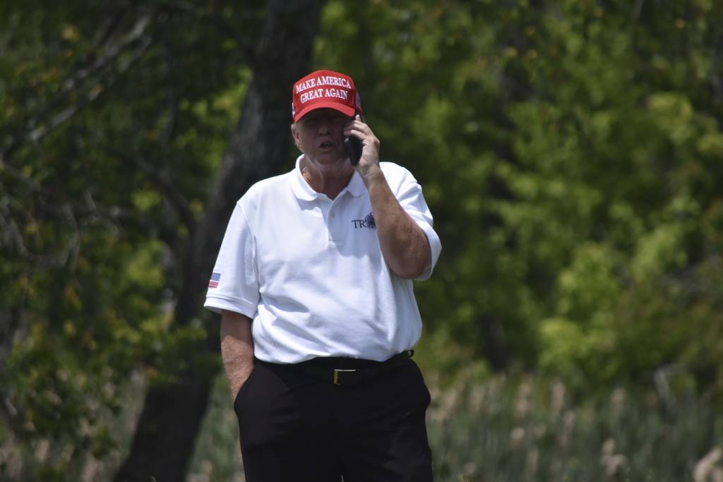 While Bombs Fall on Iran, Trump Is Answering His Own Phone