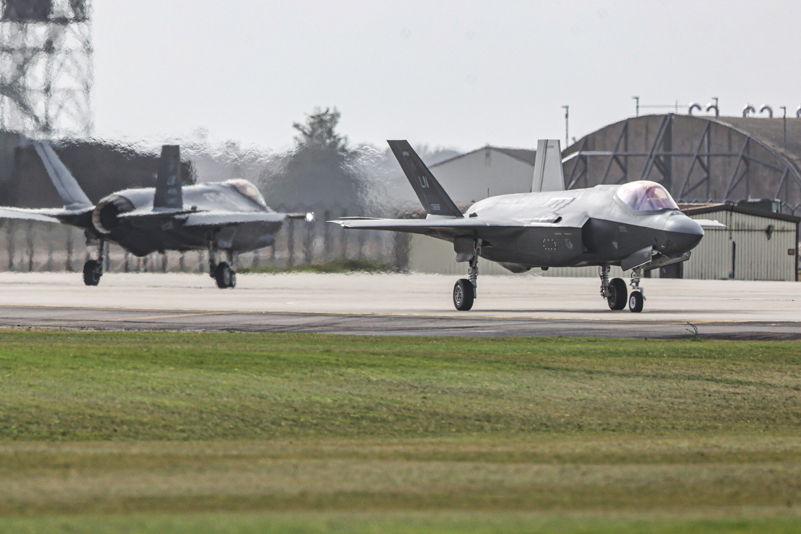 US Stealth Fighter Jet Hit by Iranian Fire for First Time in Ongoing Conflict