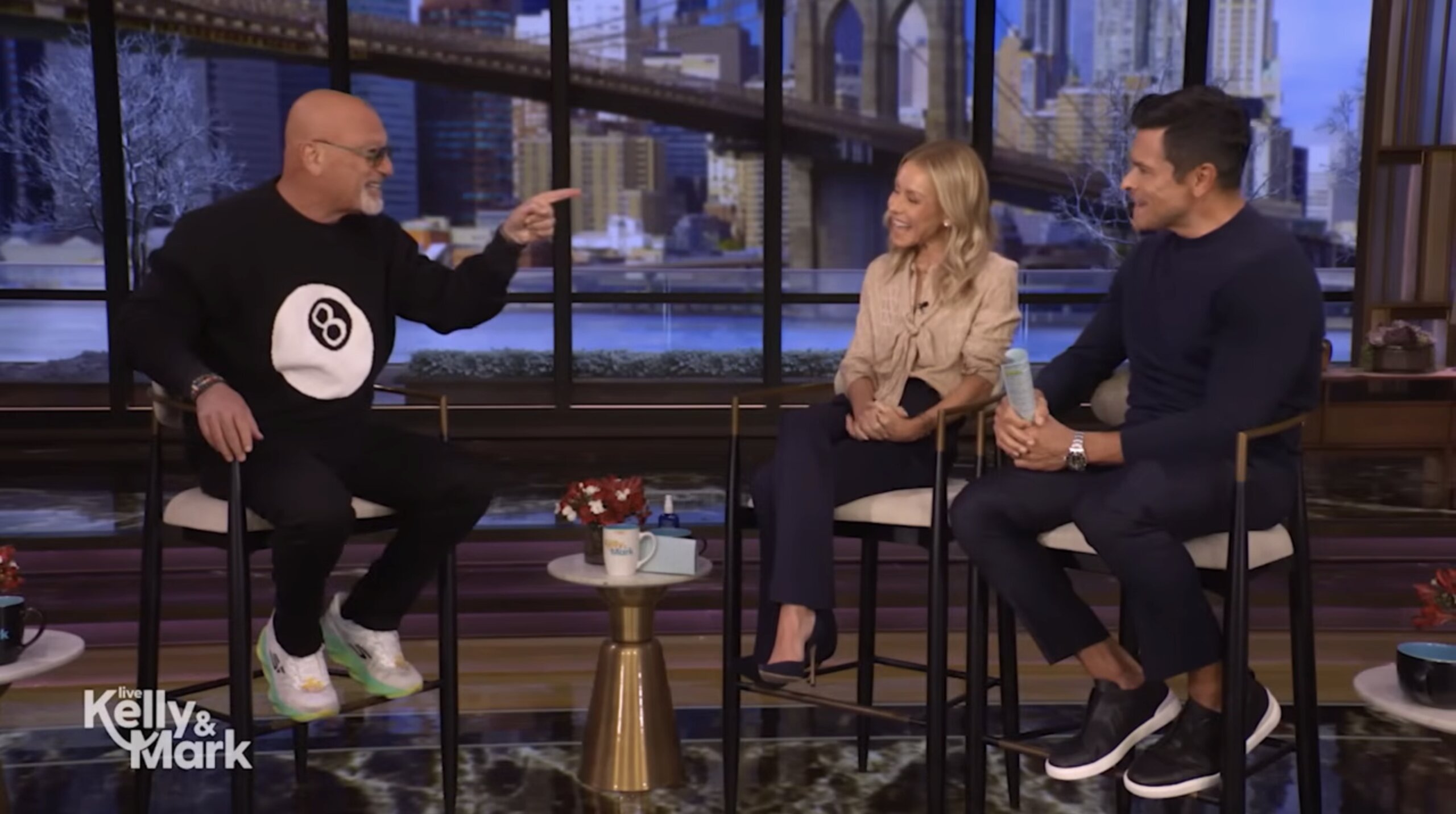 Howie Mandel Apologizes for Awkward On-Air Moment With Kelly Ripa, Insists He Was Only Joking