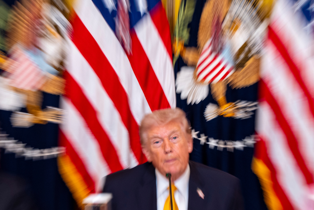 Trump Rips 'Sick, Demented, Deranged' Pols in SAVE Act Push