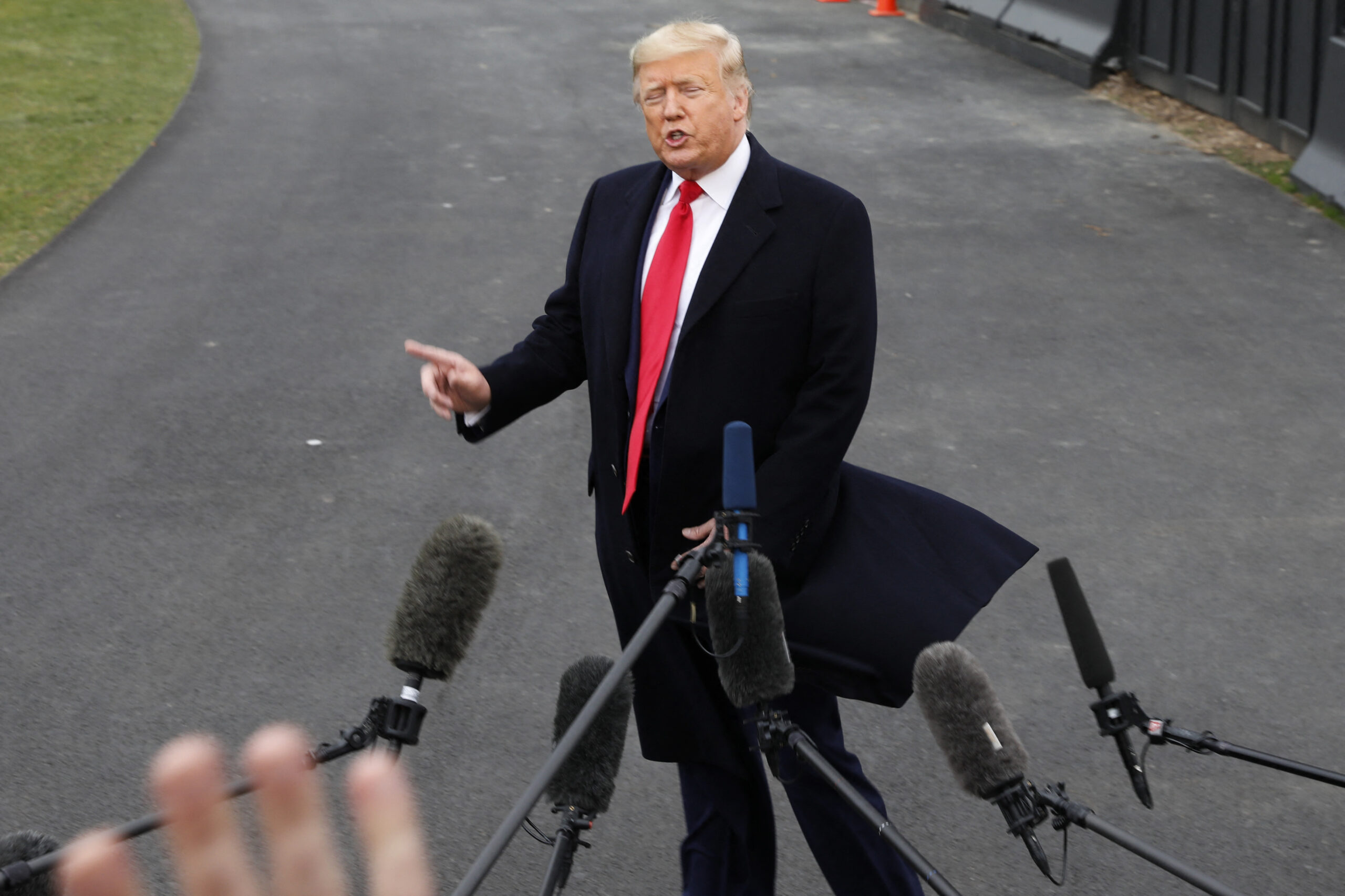 Fox News Has a Growing Trump Iran War Problem: How to Cover an Unpopular Populist