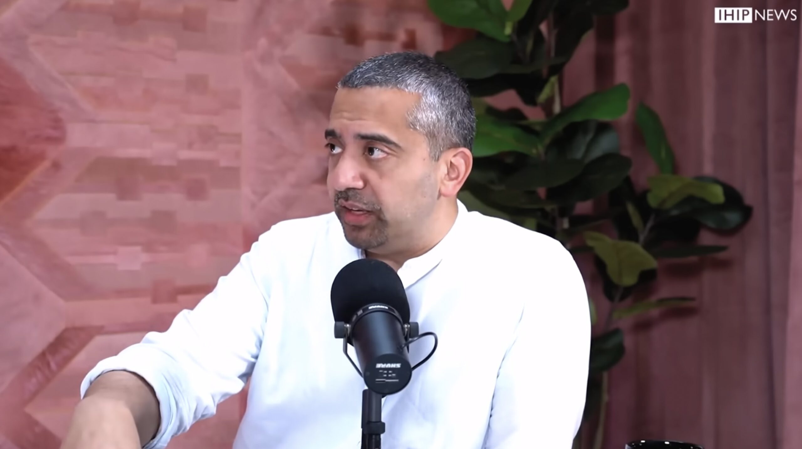 Mehdi Hasan Slams Jewish Organizations for Overlooking Young Republicans Going ‘Full Neo-Nazi’
