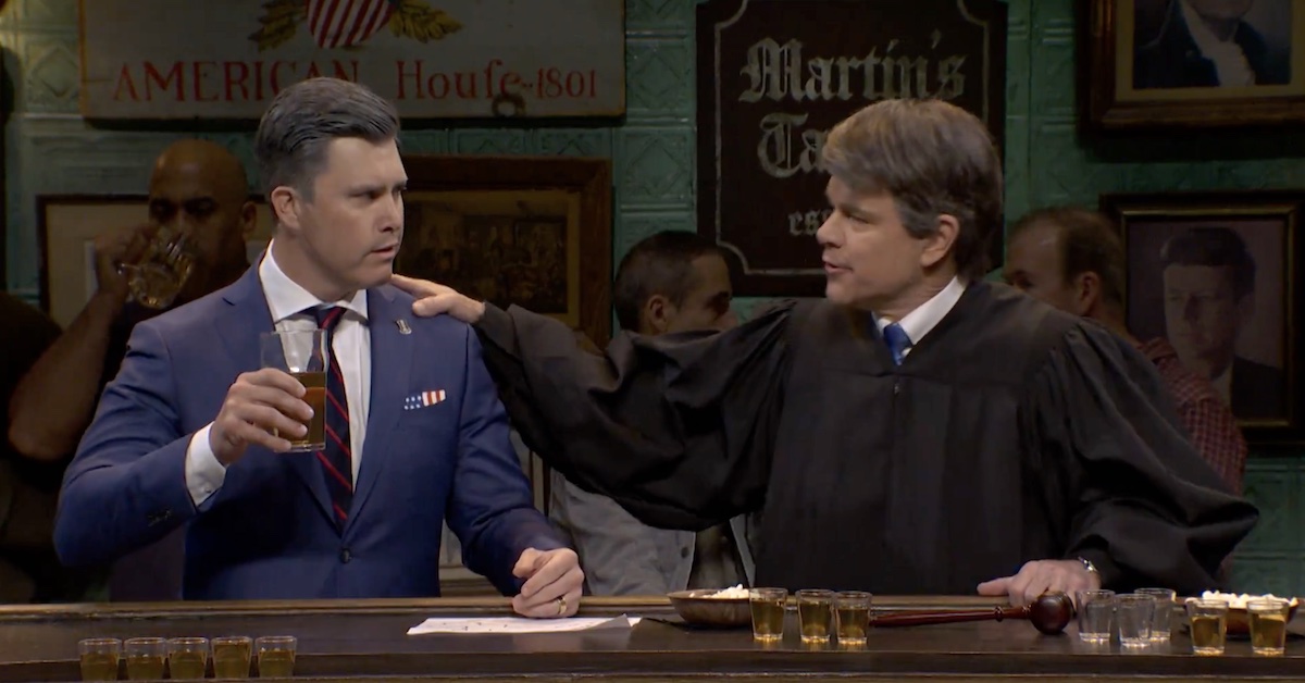 SNL Pulls In Matt Damon To Smoke Trump Allies In Cold Open