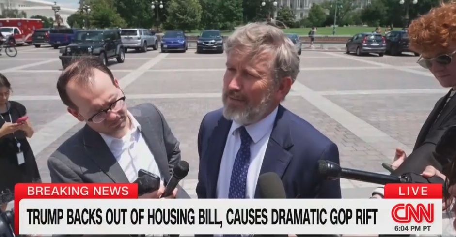 ‘It’ll Be an Absolute Shellacking’: Thomas Massie Predicts Republican Wipeout ‘If They Don’t Wake Up’