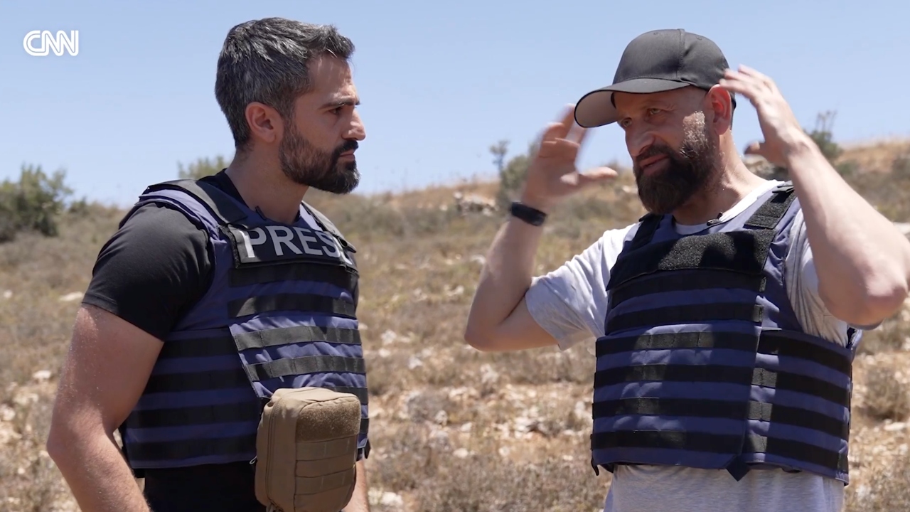 Israeli Settlers Pull Knife and Metal Rods on Group Including CNN Reporter